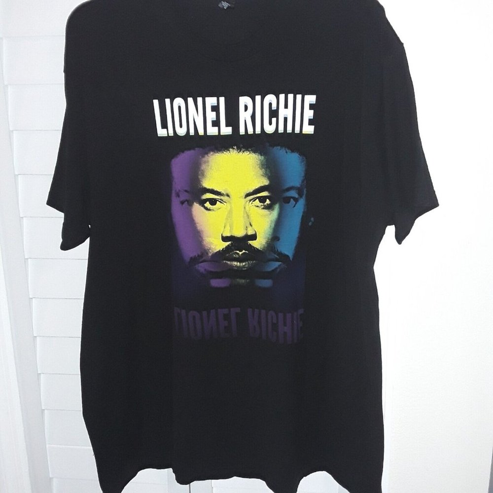 Lionel Richie, ALL THE HITS TOUR 2017, Concert Tour T-Shirt, Size 2XL, VGUC
